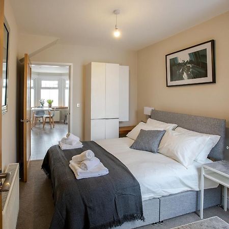 Bright And Luxurious Flat In The Heart Of Reading Exterior foto
