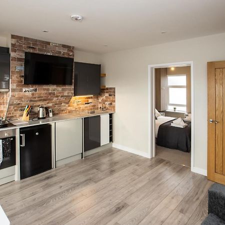 Bright And Luxurious Flat In The Heart Of Reading Exterior foto
